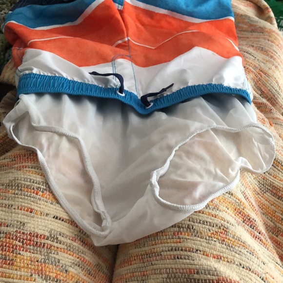 Old navy swim trunks L 10-12 - Picture 6 of 6